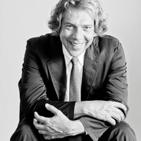 Javier Peña