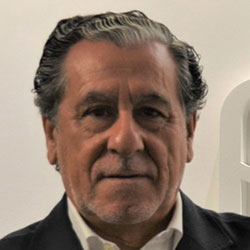 Jose León