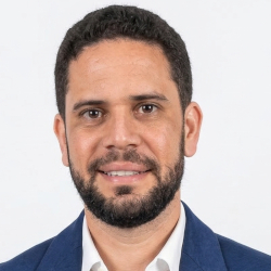 Tiago Alcántara