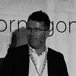 Alejandro López