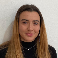 Núria Solà Cols